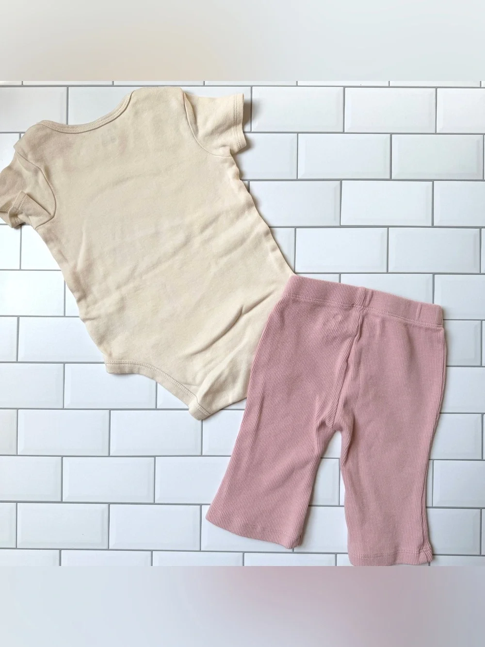 3-6M🏜️ GAP & Gerber Baby Desert Dreamin’ Graphic SS Bodysuit & Pink Ribbed Pant